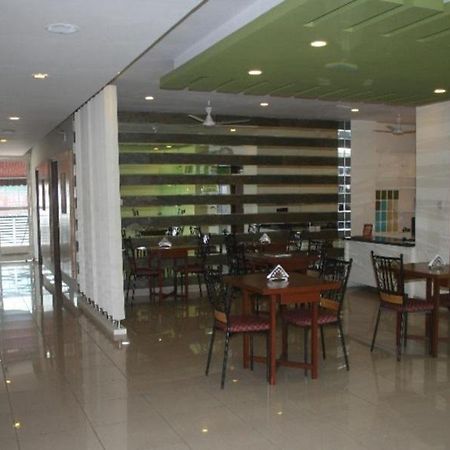 V2C Vintage Hotel Hyderabad Luaran gambar
